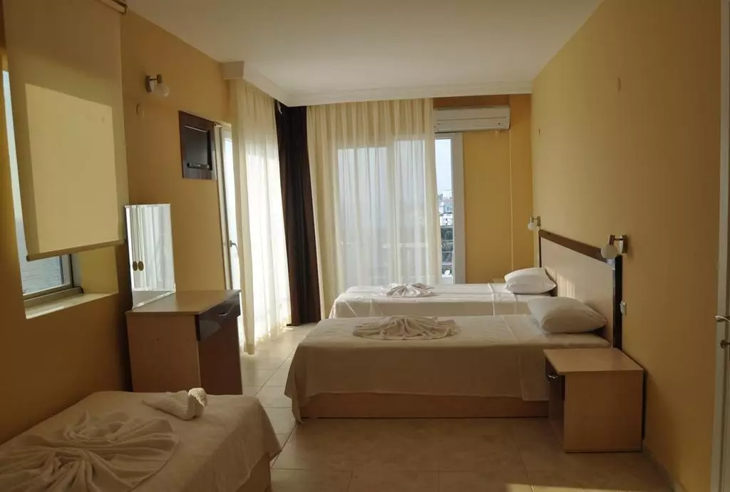 hotel blue sea kusadasi_shabavizparvaz_06.jpg